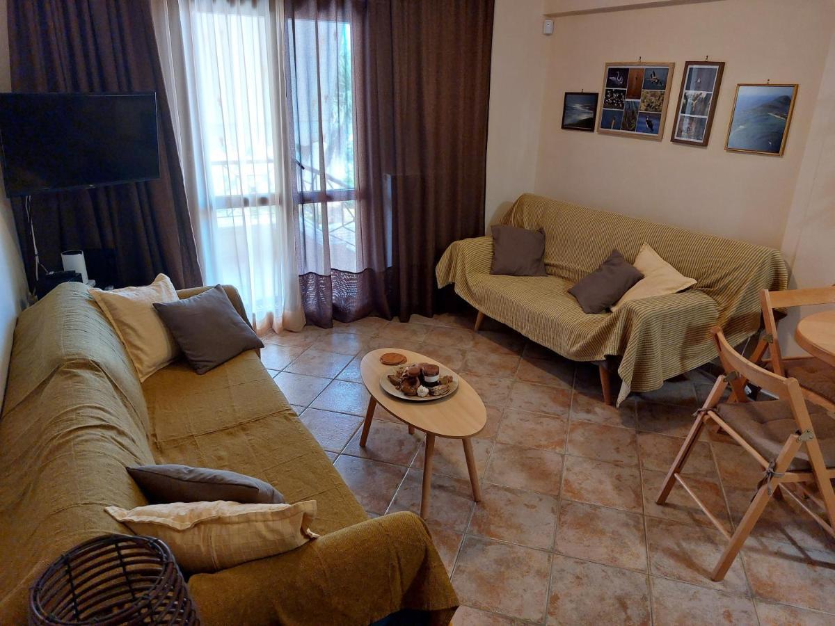 Petrino Apartment Gialova